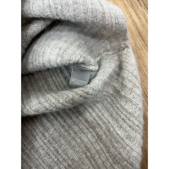 TSE For Neiman Marcus Women’s Cashmere Sweater Size Medium Gray - Picture 6 of 6